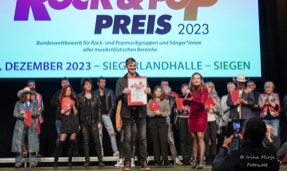 41. Deutscher Rock Pop Preis 2023 Melissa Kross Moderatorin 